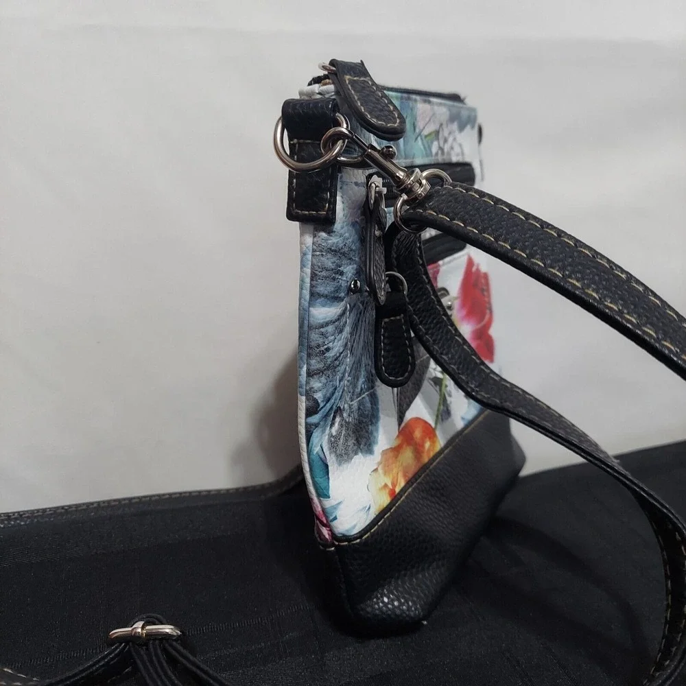 Stone Mountain USA Floral Pebble Leather Crossbody Bag Adjustable Strap Small‎